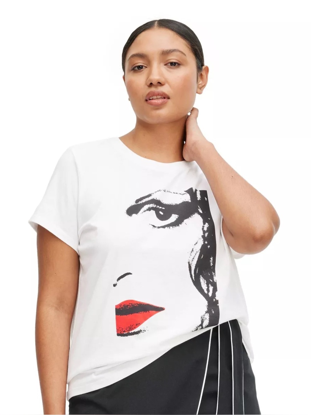 NWOT. DVF x Target. Crewneck Iconic Red Lip Graphic Short Sleeve T-Shirt. Med.